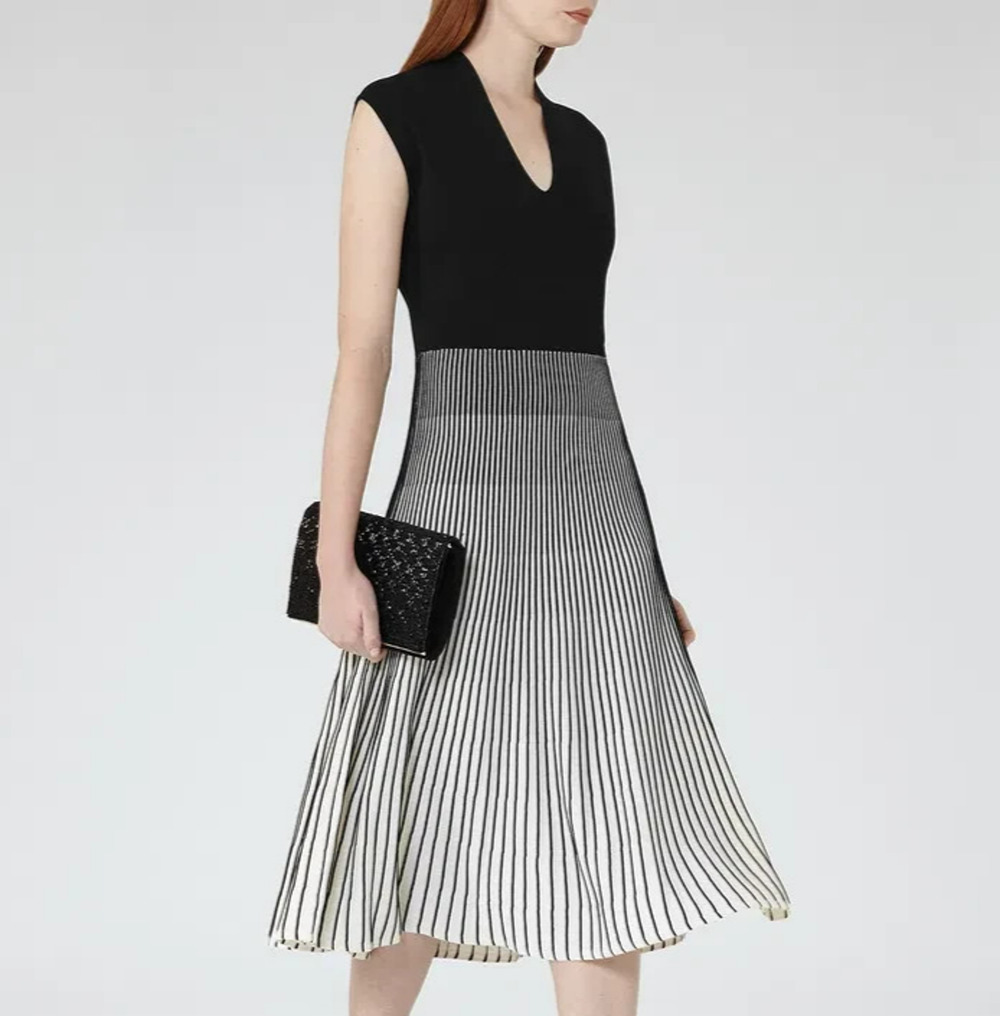 Reiss Cedrica Plisse Midi Dress Size 2 Black & White Stretch Chic Career Dinner